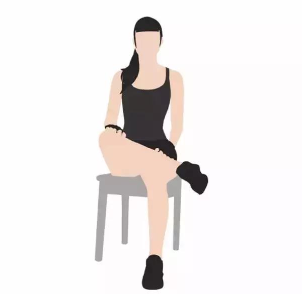 腿型不直如何矫正,老年人长时间大腿弯曲该怎样矫正