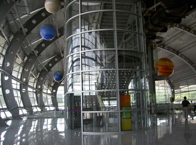 南京10岁孩子玩的地方一日游,南京科技馆带孩子一日游