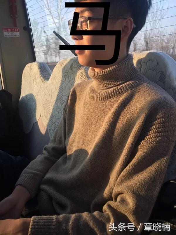 男大学生应该怎么样穿着搭配,男大学生怎么穿搭才好看