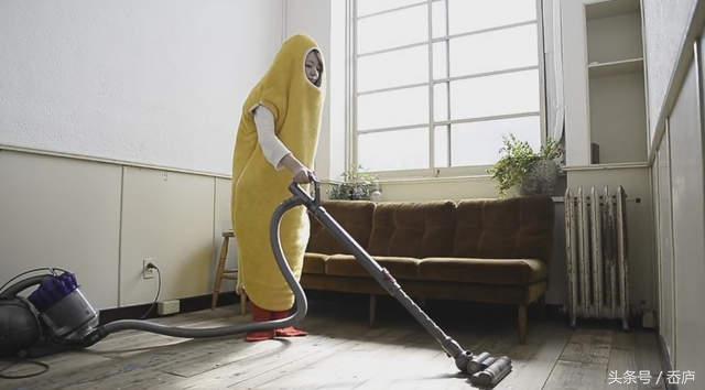 生活压力大,在家的时候我只想安静地变成一只大龙虾