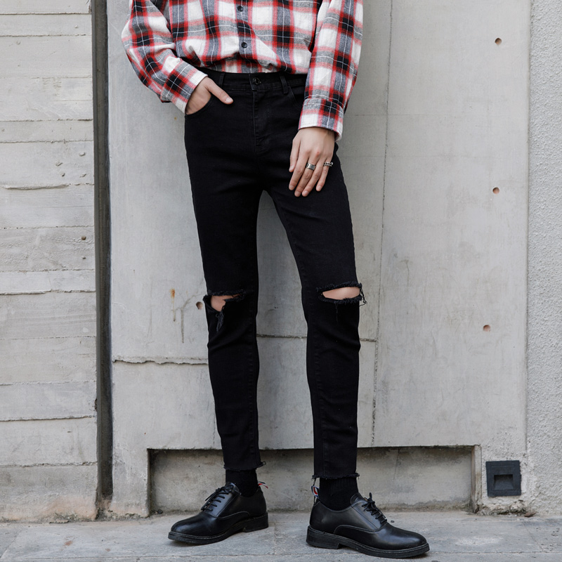 破洞裤小白鞋视频,今年最火破洞裤小白鞋