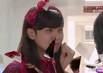 段子来了:我哥们儿实在憋不住了,我该怎么帮他?