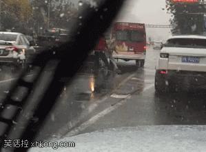 睡在上铺想玩台式电脑怎么弄,在上铺玩电脑