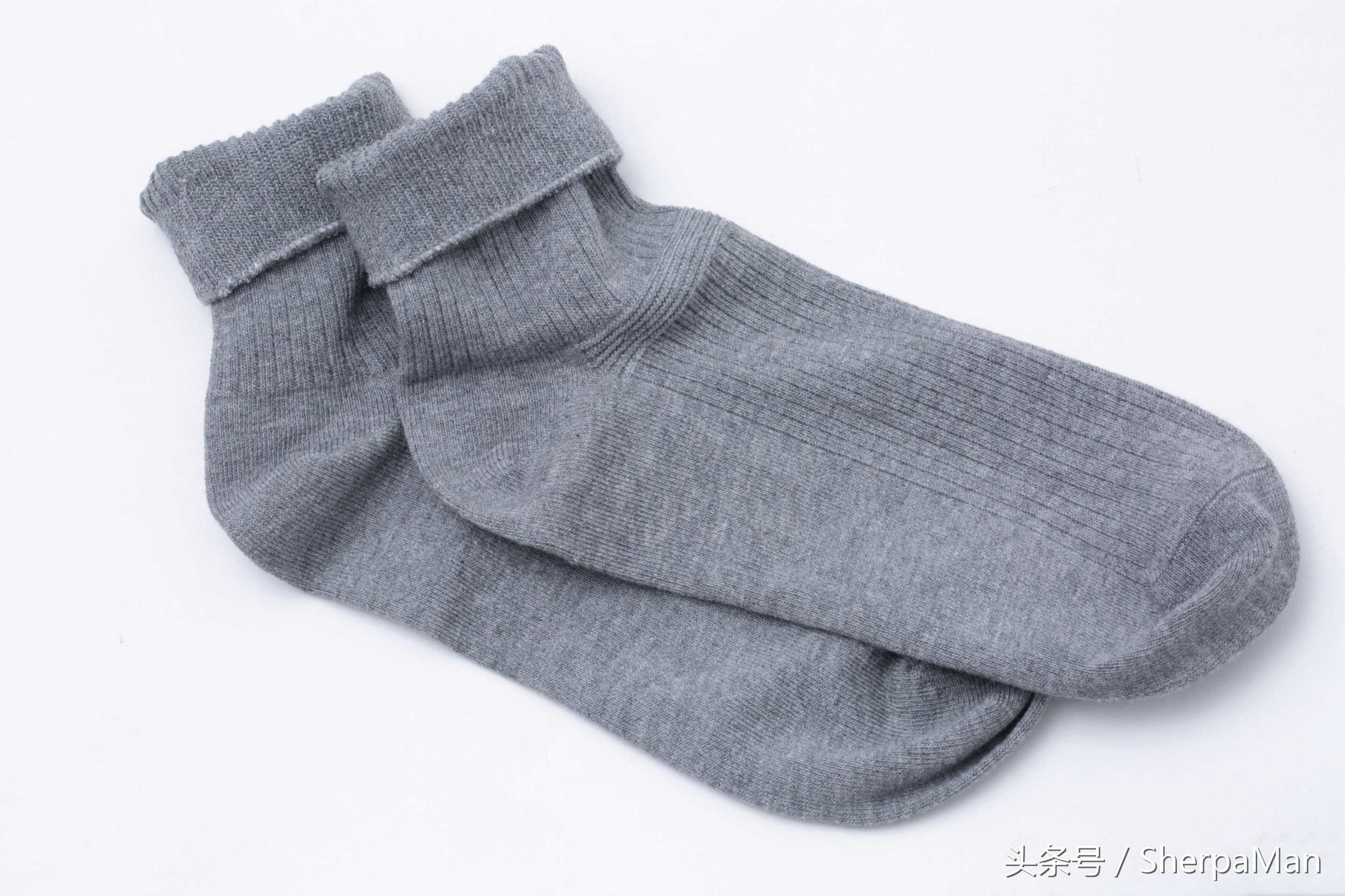 为洗脚正名,脚气和穿的袜子有关系呢
