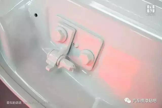 阿斯顿马丁suv改色膜案例,阿斯顿马丁贴膜改色品牌排行榜