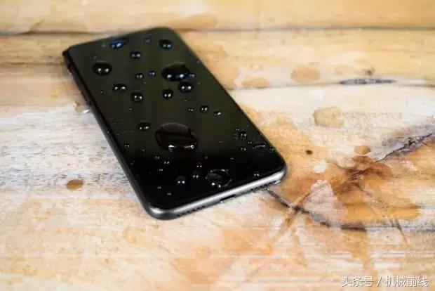 涂胶钢化膜伤不伤手机,钢化膜真的打不碎吗