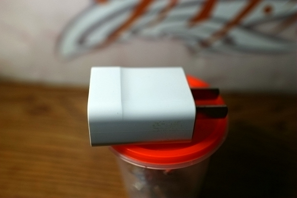 数据线充电最快的方法,让充电的速度更快