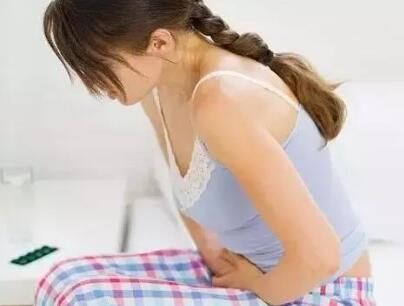 女人伤子宫最深的三个行为,最伤子宫的几件事