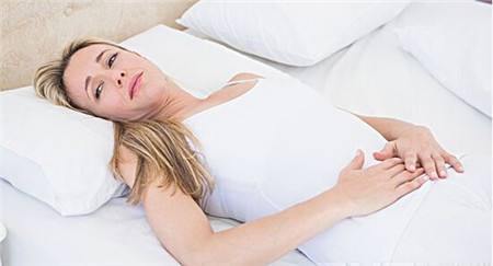 女人伤子宫最深的三个行为,最伤子宫的几件事