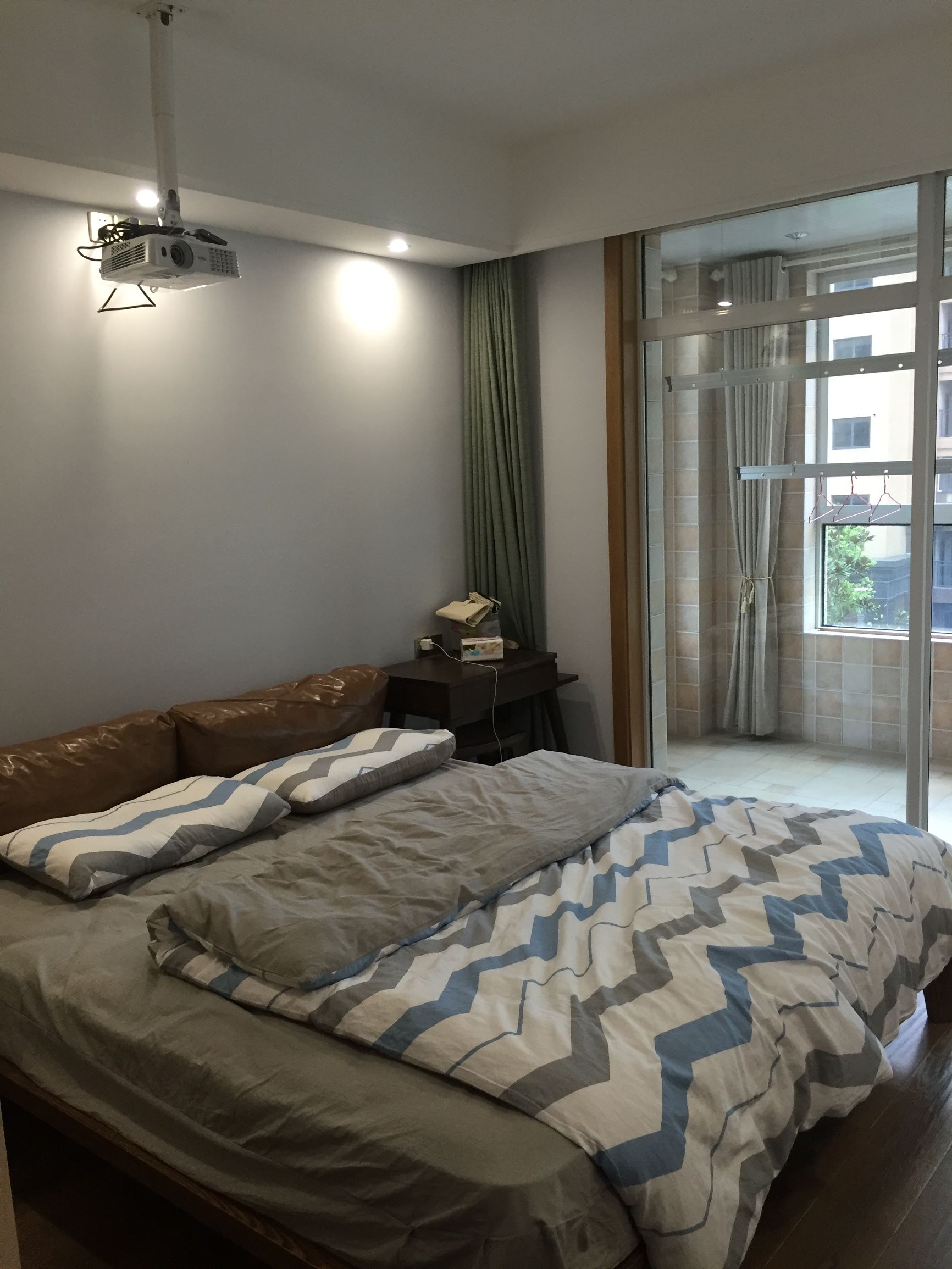 两口子装修房子欲哭无泪,房子给老婆装修弄得一塌糊涂