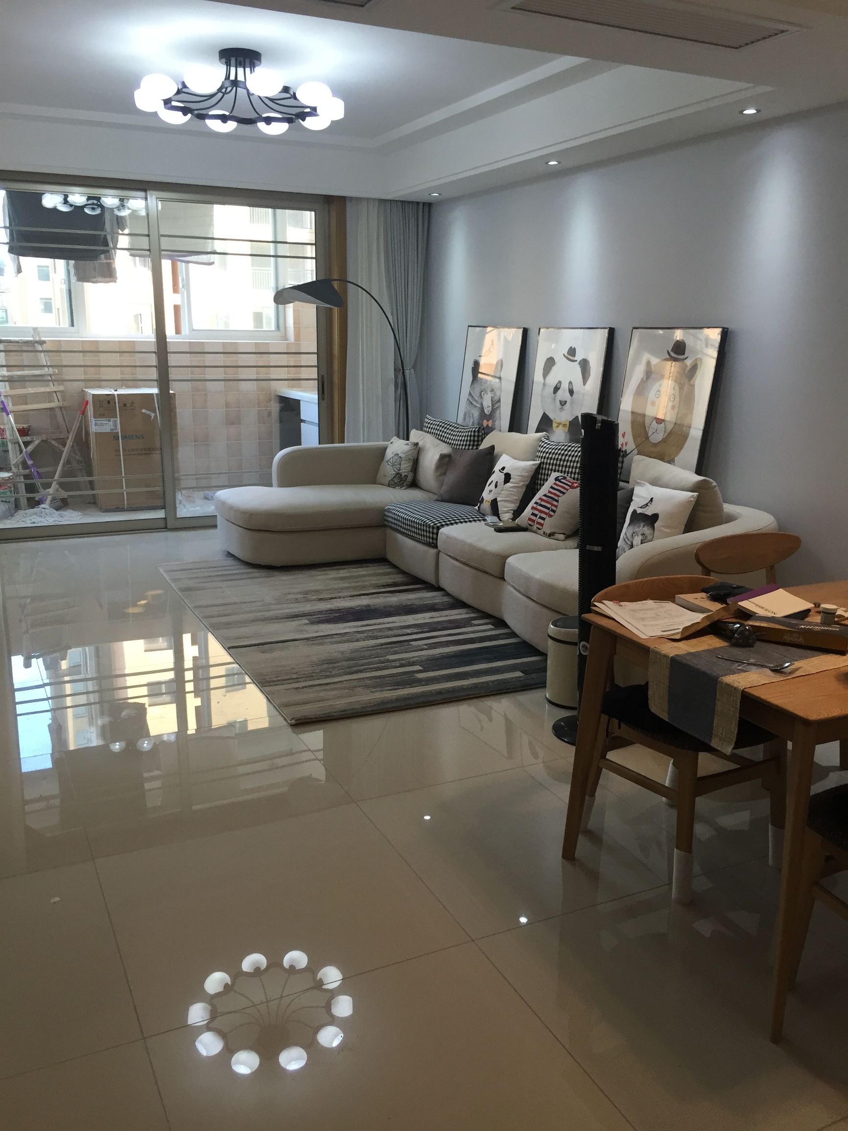 两口子装修房子欲哭无泪,房子给老婆装修弄得一塌糊涂