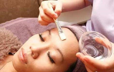 激光治疗雀斑要多少钱,中医治疗雀斑靠谱吗