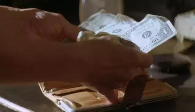 她被凌辱致死后哥哥们都后悔了,她被陷害入狱受尽折磨