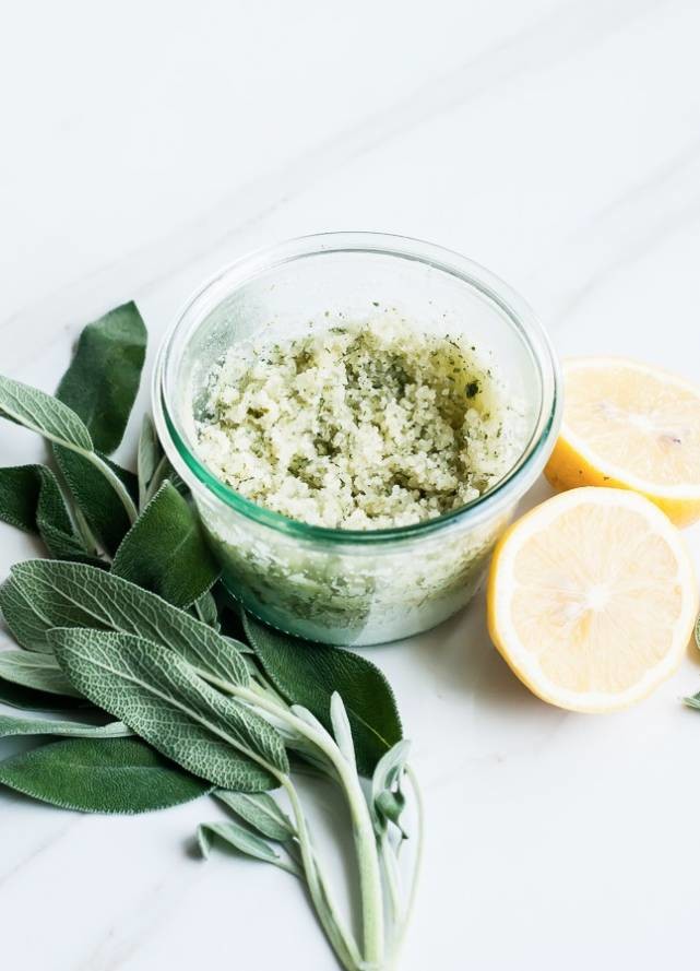 一款好用的焕肤面膜,果酸换肤后用什么面膜比较好