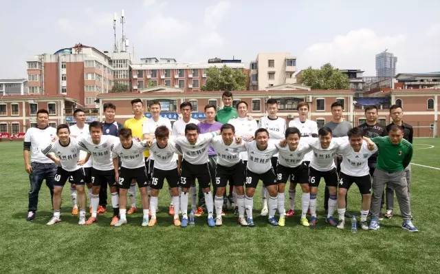 啥子喃？劲浪老友退出成超！听魏大侠摆这支草根豪门的家史