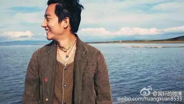 黄轩关心文咏珊,黄轩burberry