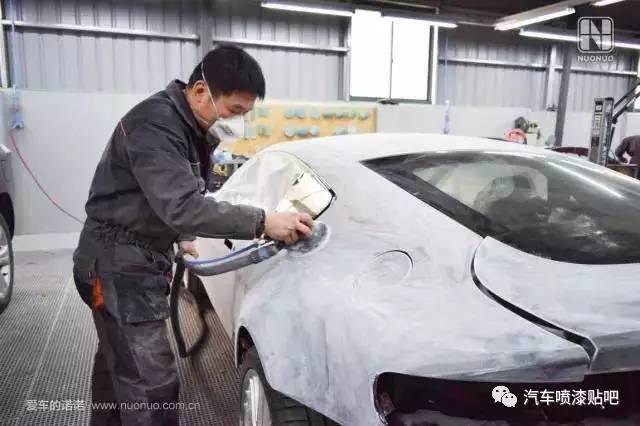 阿斯顿马丁suv改色膜案例,阿斯顿马丁贴膜改色品牌排行榜