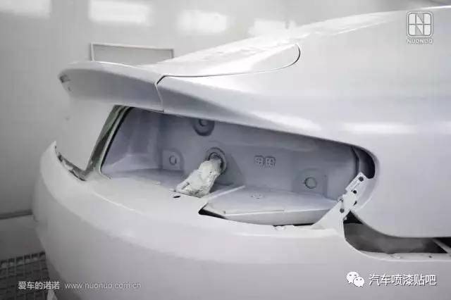 阿斯顿马丁suv改色膜案例,阿斯顿马丁贴膜改色品牌排行榜