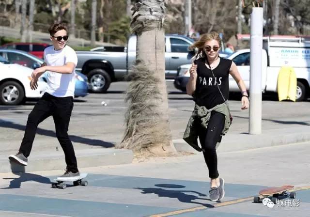 敢碰这些萝莉?分分钟教你做人!