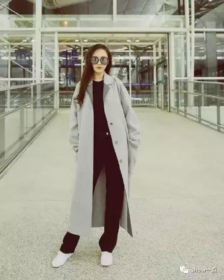 唐嫣米兰时装周优雅时髦,唐嫣真是明星中的时髦精