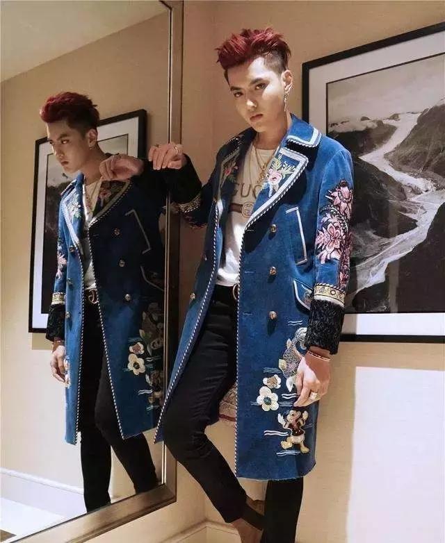 今年流行的爆款t恤,2013女t恤白字母