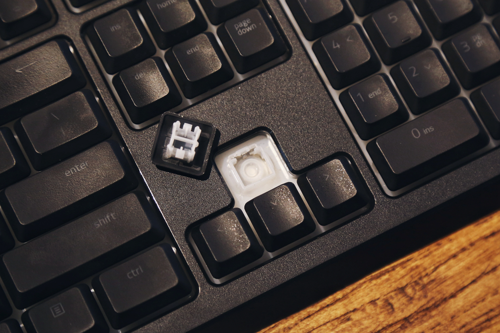 雷蛇键盘雨林狼蛛v3轻薄款,雷蛇狼蛛键盘专业版