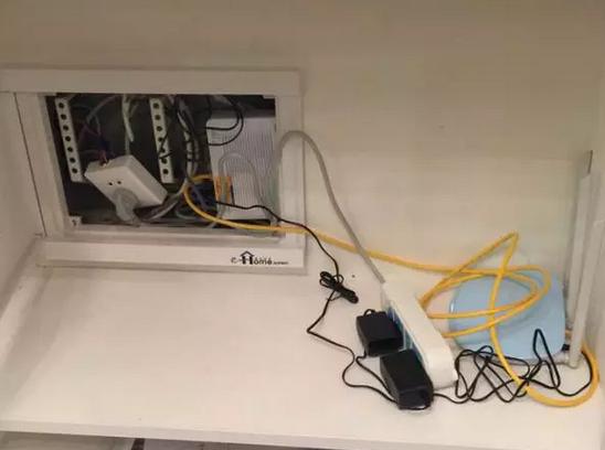 安装wifi路由器手机操作方法,安装wifi路由器插哪里最快