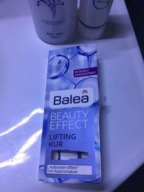 鼻子两边干痒脱皮什么原因,鼻子一周脱皮疼怎么办