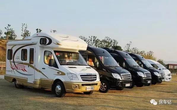 海格h5c的防抱死诊断接口位置,海格c型房车2.7汽油自动