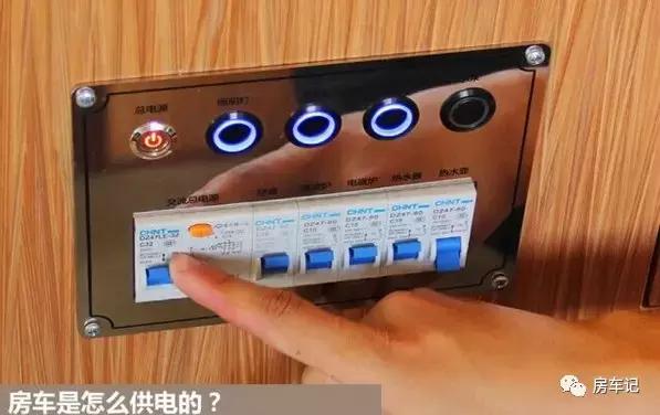 海格h5c的防抱死诊断接口位置,海格c型房车2.7汽油自动