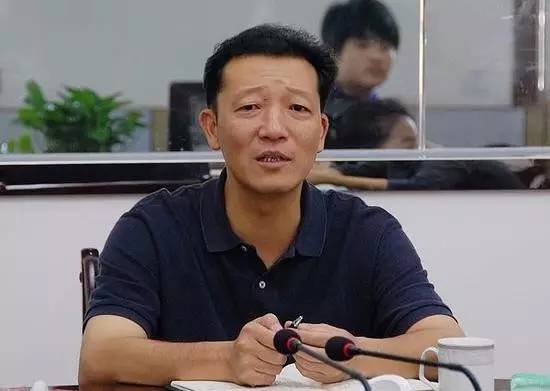 鏃犵嚎鍚堣偉鐩存挱,浠婃棩鍚堣偉鏃╂姤