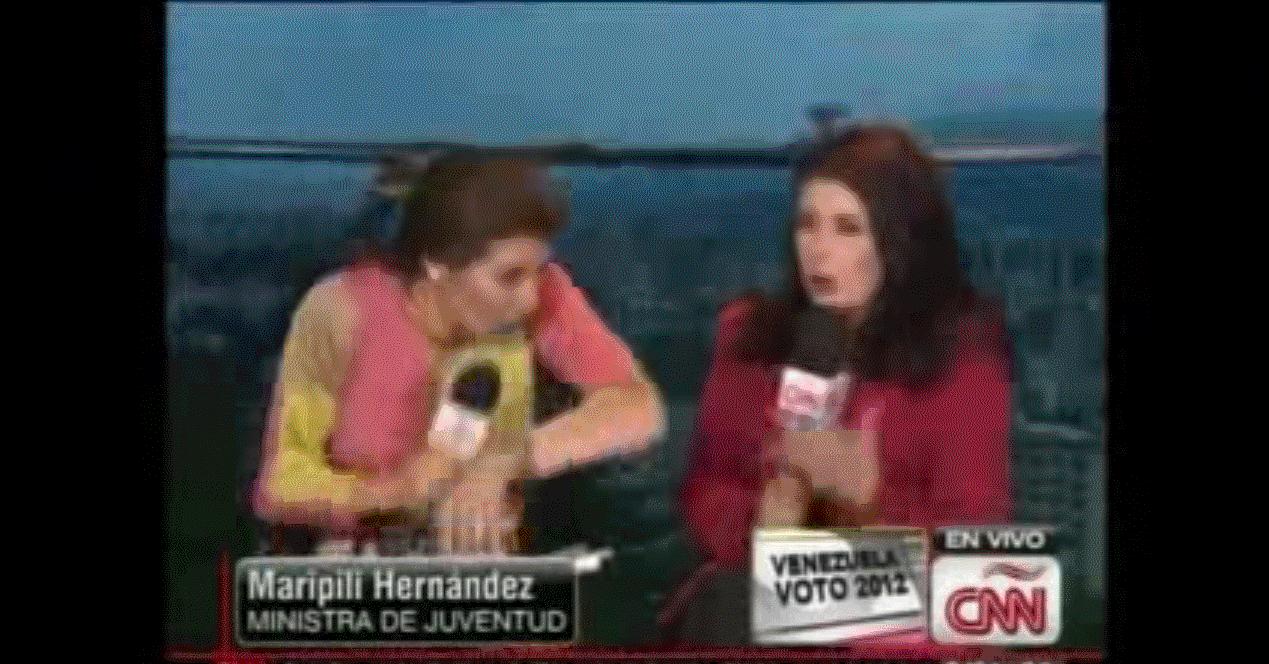 新闻直播间被车撞,新闻直播间被骂