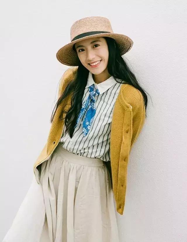 学生党春秋搭配分享,学生党学穿搭博主推荐