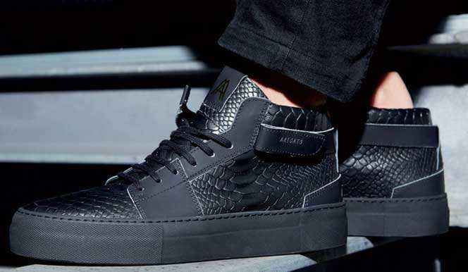 称霸Ins的Sneaker明星为什么爱它?