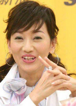 江一燕端庄优雅轻松驾驭各种风格,江一燕和舒淇照片