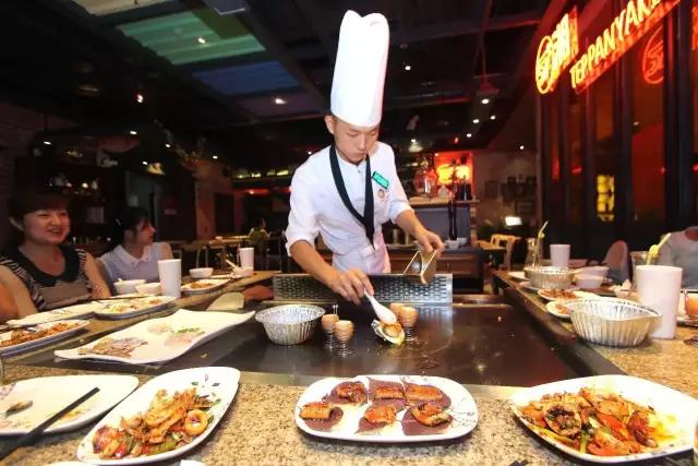 怎样做铁板烧生意最火爆,30平铁板烧店利润