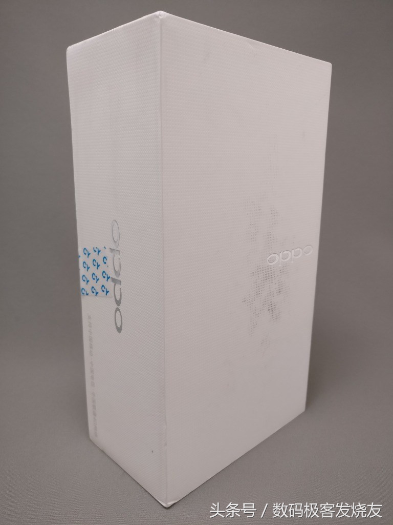 oppor9测评充电,充电五分钟通话两小时的oppo手机