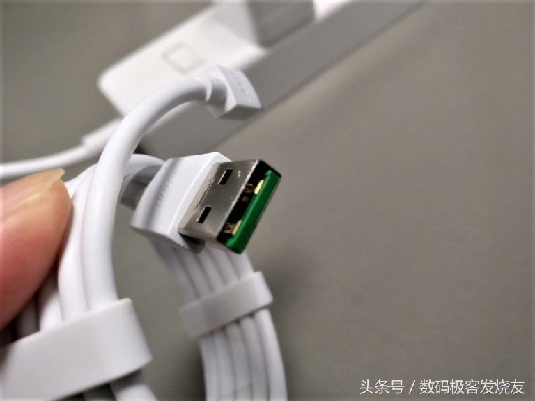 oppor9测评充电,充电五分钟通话两小时的oppo手机