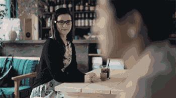 最新*拍偷**神器上线，操作只需要对她抛个媚眼