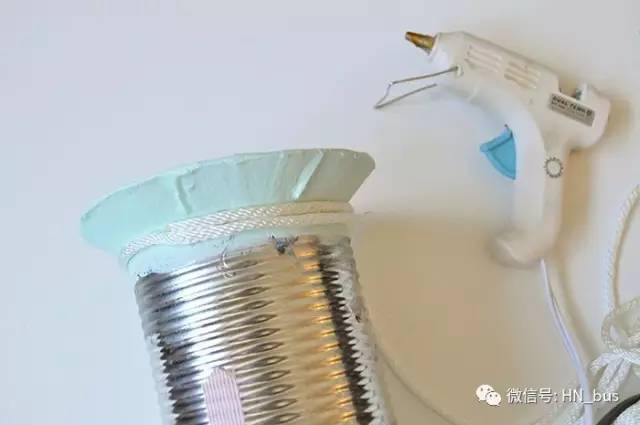 怎么雕一体的笔筒,旺仔牛奶铁罐如何做成笔筒