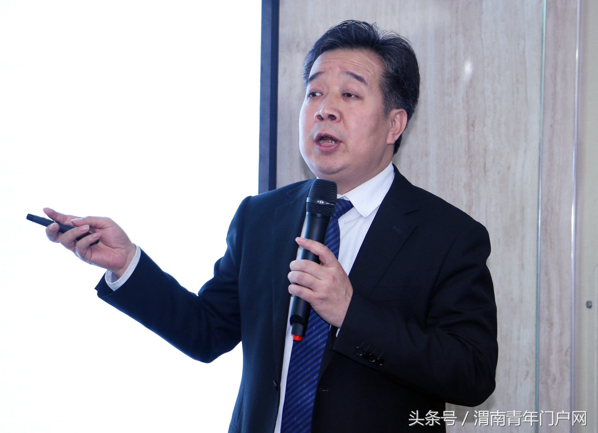 “ELIT跨界交流会”在陕西泰普律师学院举行(高清组图)