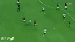 顶级后卫足球名场面,盘点足球教练让人惊艳的停球