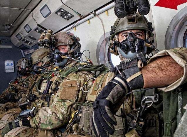 空降兵大型伞降,空降兵伞降和机降