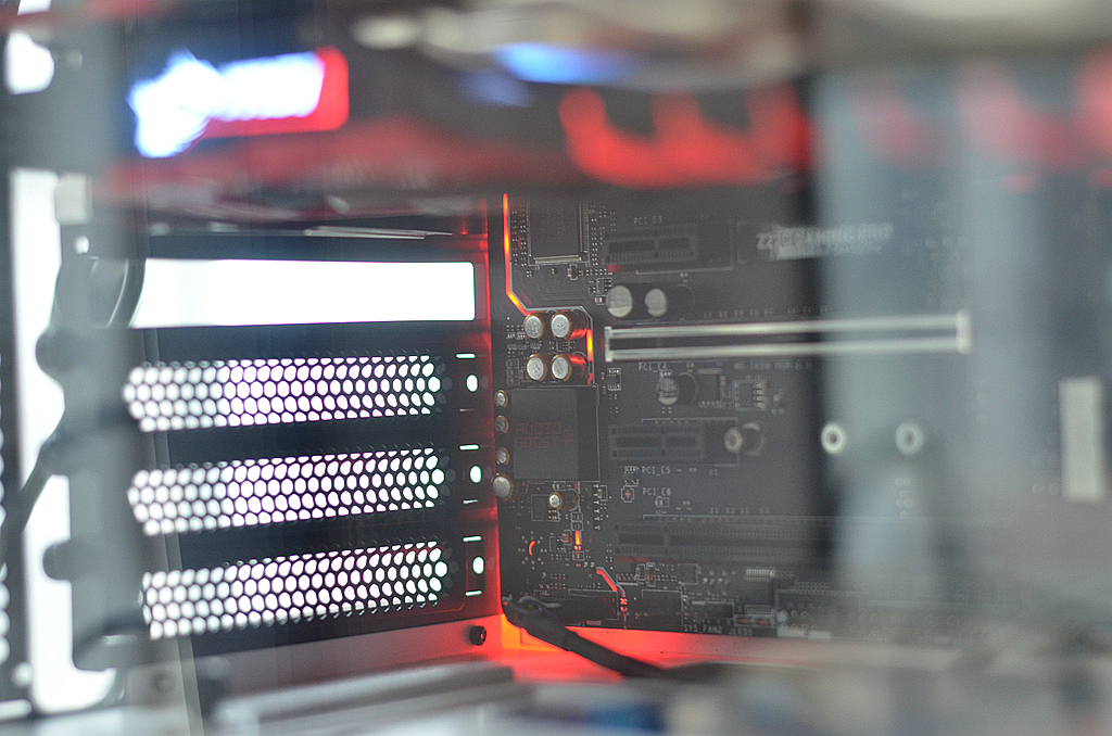 其实5.1G的i77700K并没有多牛逼