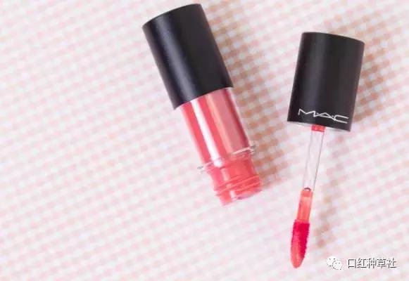 mac唇釉desire梅子色,圣罗兰唇釉和mac唇釉哪个好