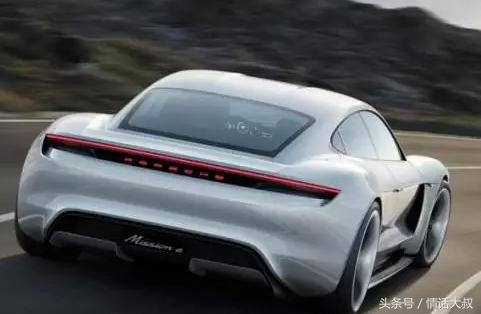 送女生点什么礼物会更用心 (送女孩子什么礼物容易动心)