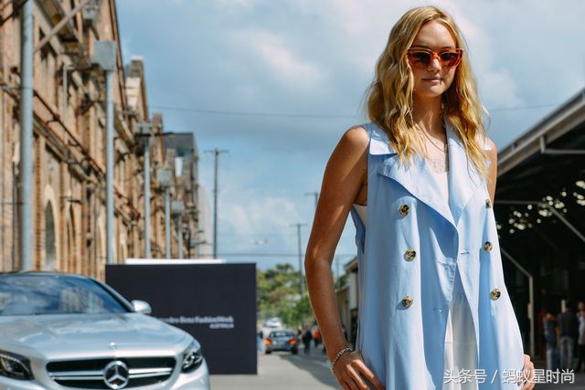 闭上眼也要买件风衣式马甲！