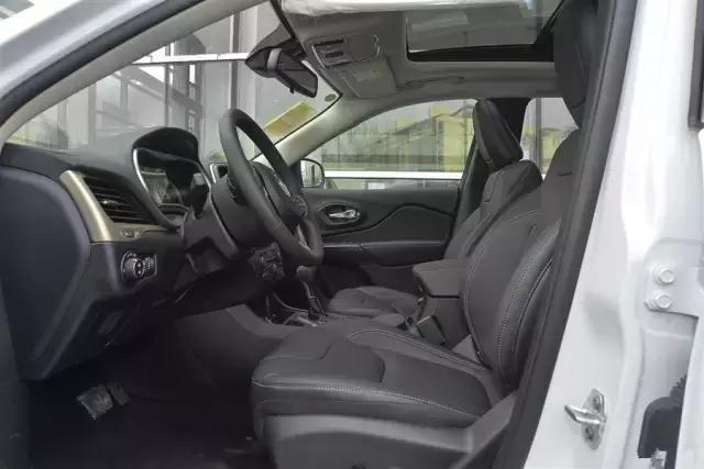 有JEEP这么好的招牌，为何广汽菲克表现似三流品牌这般狼狈？