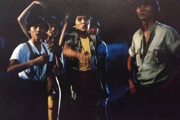 19岁出道经典歌曲,19岁与张国荣搭戏成名