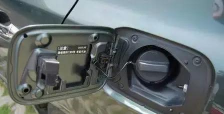 油箱有吸气声是什么原因,油箱有吸气声音怎么办